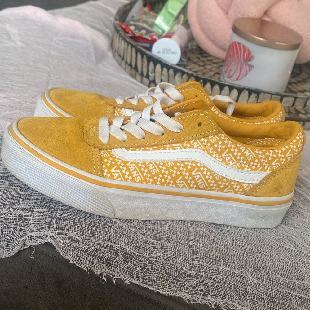 Yellow Vans - Picture 2 of 6